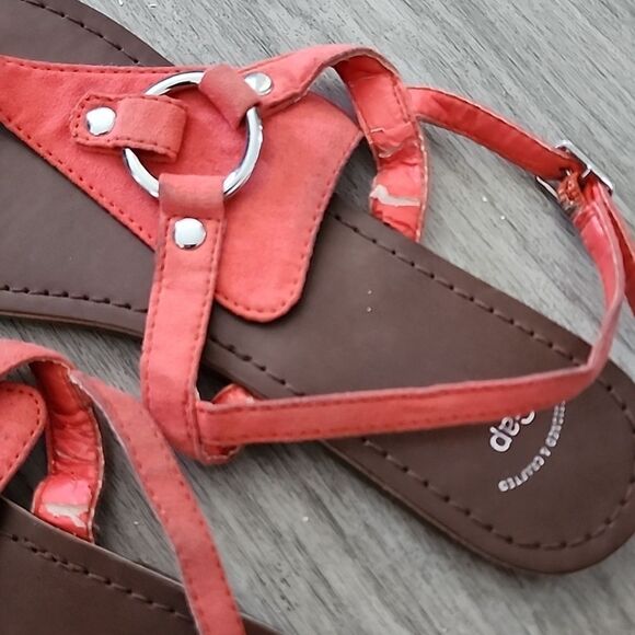 Gap Sandals  - Picture 3 of 4